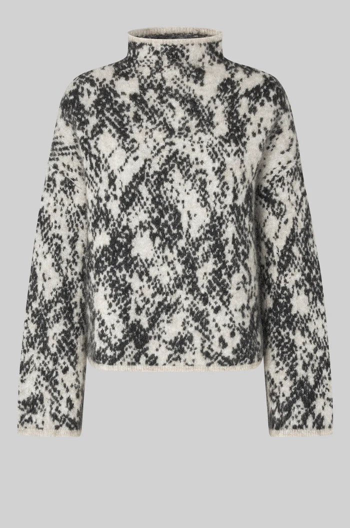 Sway Knit T-Neck - Image 7