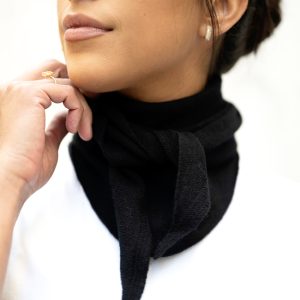 Mina Merino Scarf, Black