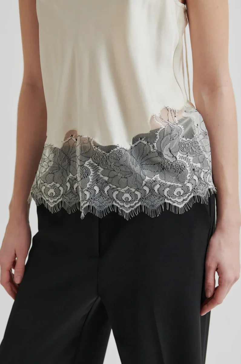 Wila Strap Top Tofu - Image 7